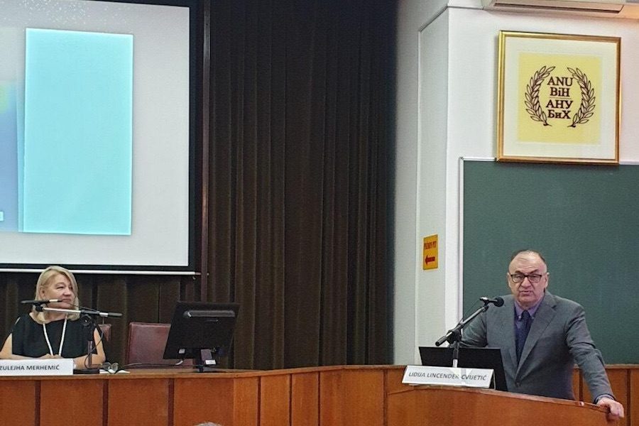 Kenan Arnautovic - vodeci neurohirurg svijeta