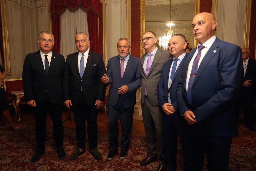 Vodeci neurohirurzi u Zagrebu - Dr Kenan Arnautovic